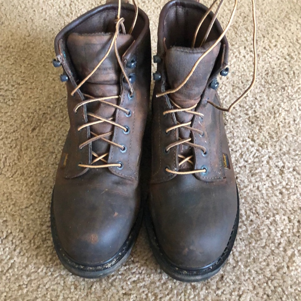 Carhartt steal toe boots